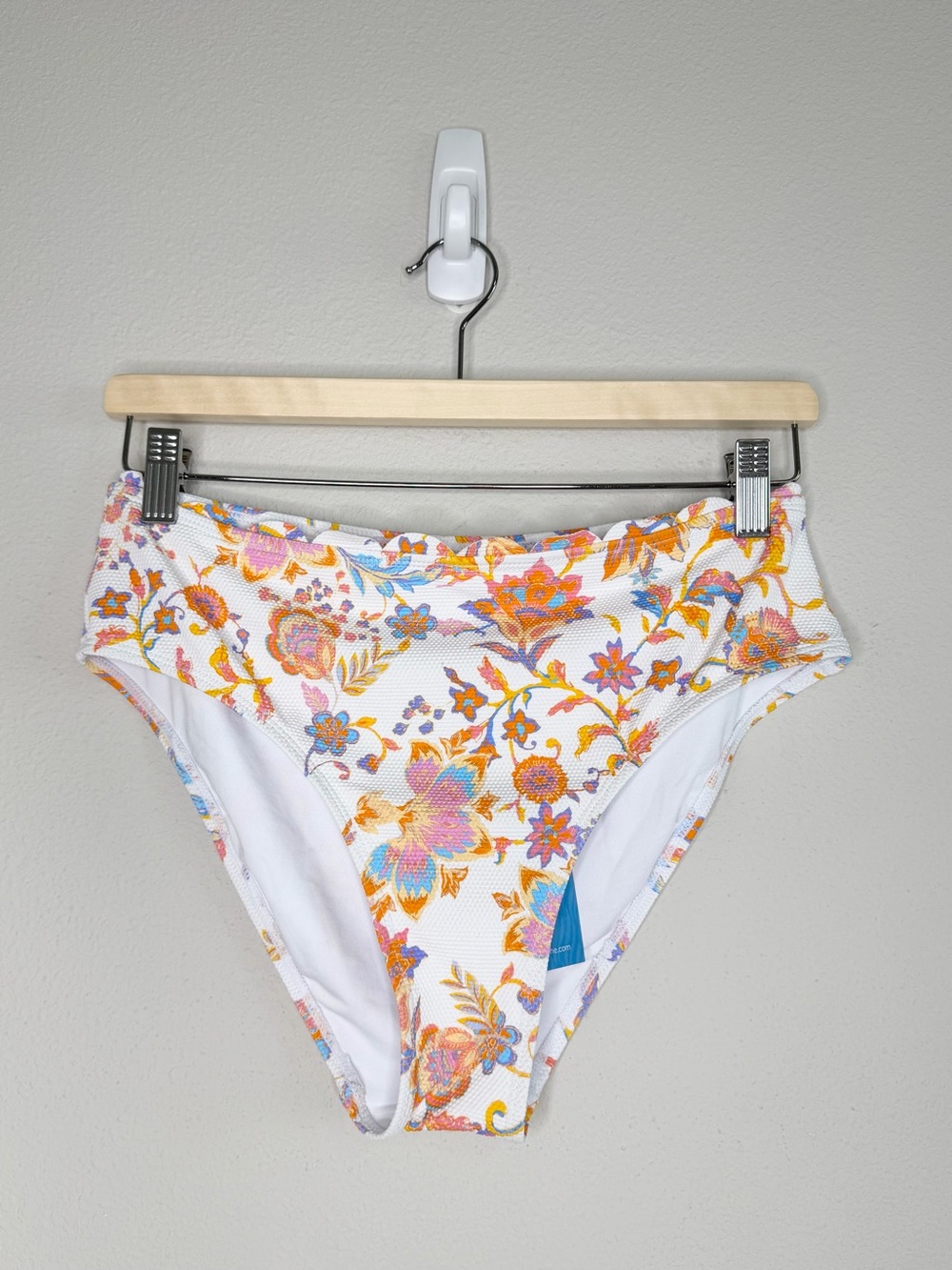 CUPSHE Floral High Waist Bikini Set in White Multicolor Floral Print Size Medium - Picture 8 of 10